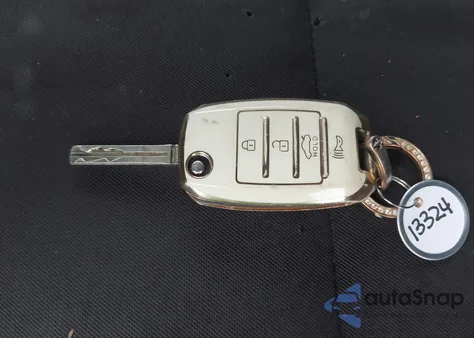 2016 Kia Soul z USA, uszkodzony, nr VIN KNDJN2A23G7843628